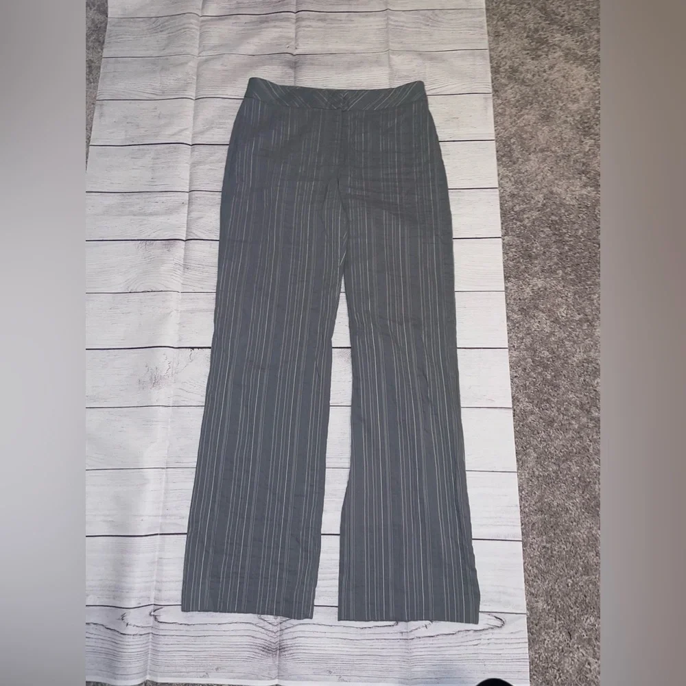 Women's Peace Of Cloth Pants - Picture 4 of 8